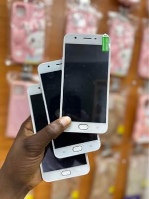 A picture of Oppo A57 64 4gb Tsh 90 000 tu. Tunapatikana uhasibu