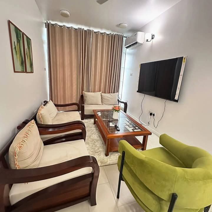 A picture of 3 beds 1 bath Apartment condo