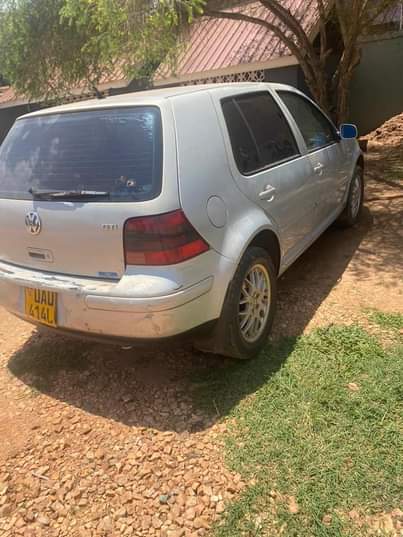 A picture of Golf 4 on sale at a reasonable price call in