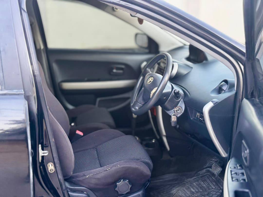 A picture of TOYOTA IST DAH ENGINE 1NZ COLOUR BLACK PETROL Cc 1490