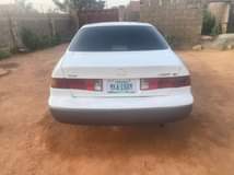 A picture of toyota camry