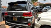 A picture of TOYOTA LANDCRUISER V8 DIESEL ENGINE