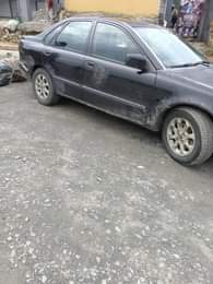 A picture of OWNER NEEDS MONEY SHARPLY VOLVO S40 BOLT STANDARD ENGINE AND