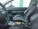 A picture of Peugeot 307 automatic transmission 2 doors first body pan engine