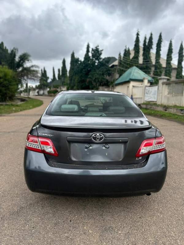 A picture of FOR SALE BELGIUM STANDARD EXTREMELY CLEAN USED TOYOTA CAMRY LE