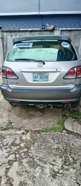 A picture of Very sound Lexus RX 300 Engine silent Gear untempered AC