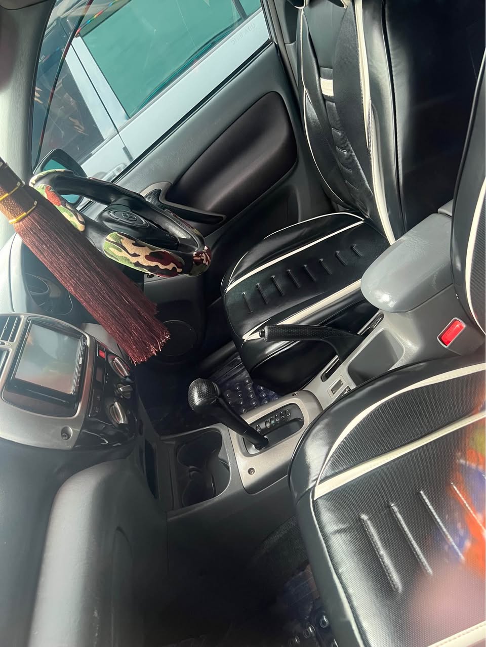 A picture of Toyota Rav 4