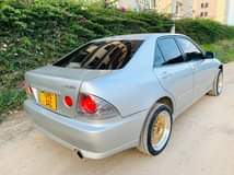 A picture of TOYOTA ALTEZA NAMBA D FOR SALE GAR KALI SANA NICHECKI