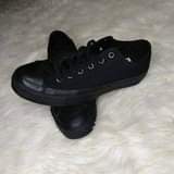 A picture of Best Converse shoes for men and women