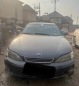 A picture of Lexus ES300