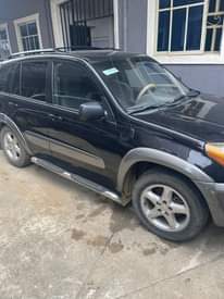 A picture of Toyota Rav4 in perfect working condition silent engine perfect gear