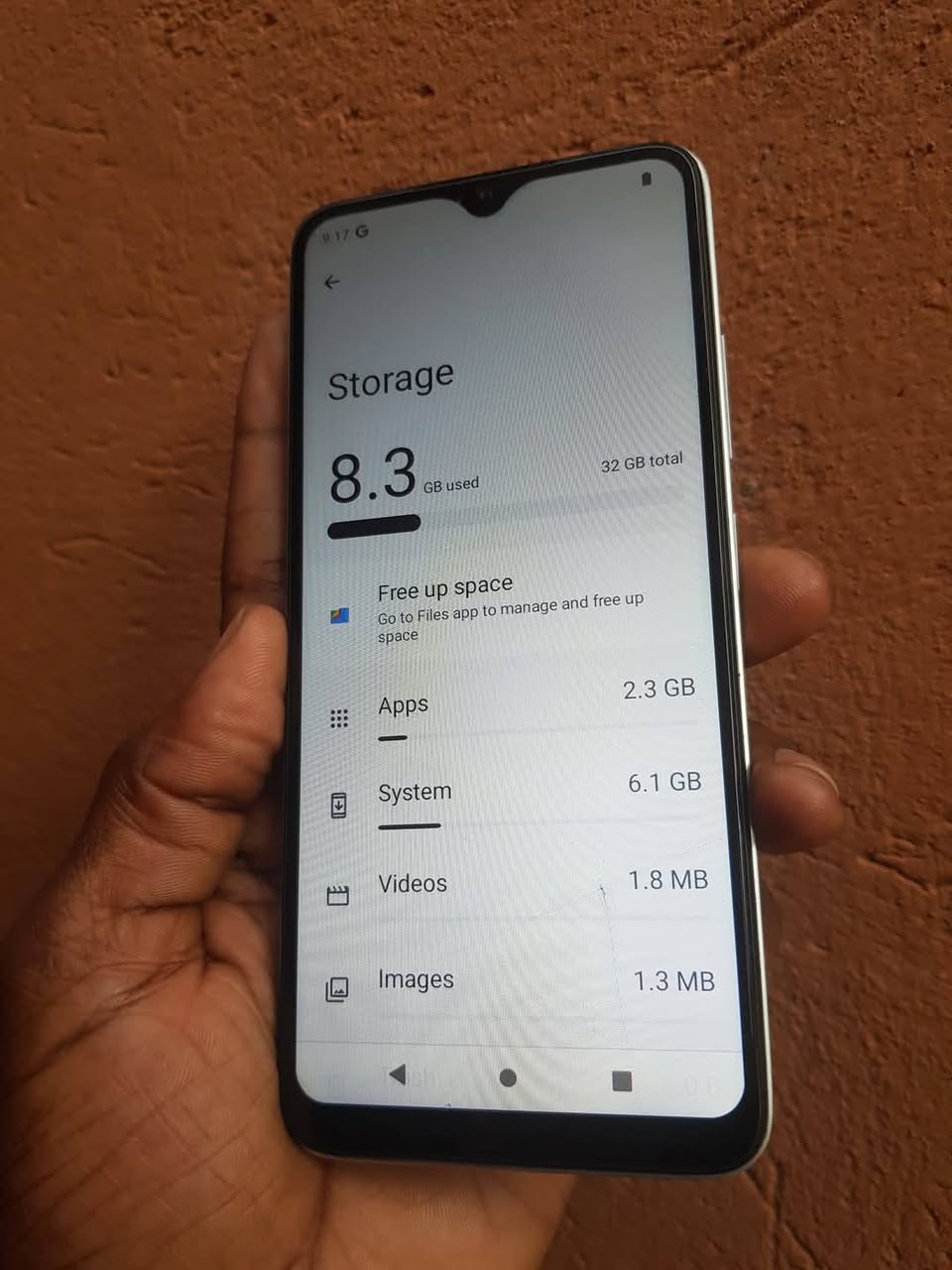 A picture of Used VILLAON V30 170 000 32gb 3gb ram Fingerprint Minor