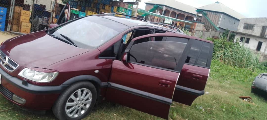 A picture of Opel Zafira
