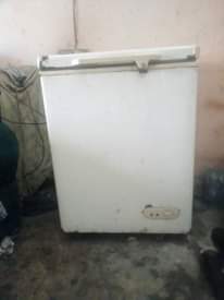 A picture of Freezer boss hiyo iko safi inagandish vizur haina shida yeyote