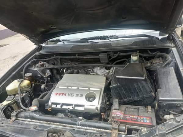A picture of 2005 HIGHLANDER V6 Good Engine and Gearbox AC NOT COOLING