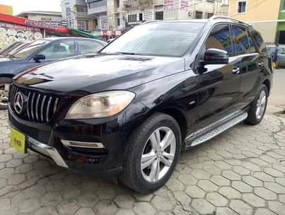 A picture of Mercedes Benz Ml350 2012
