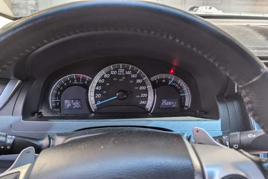 A picture of TOYOTA CAMRY