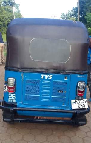 A picture of Nauza bajaji