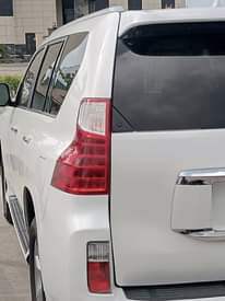 A picture of Lexus GX 460 2011 model