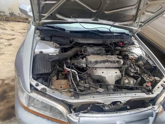 A picture of Honda Accord 2001