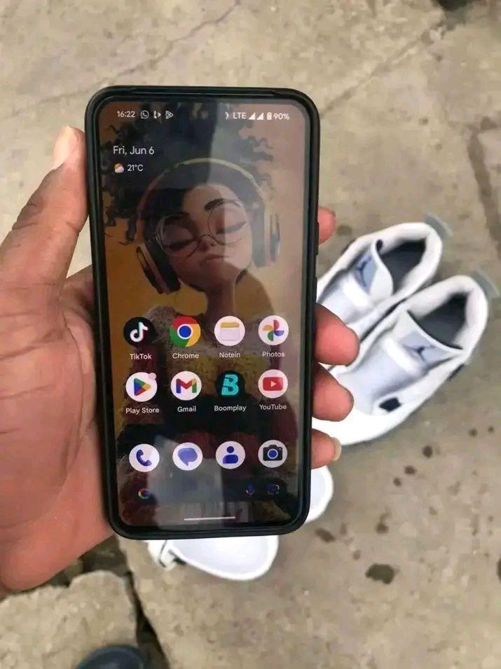 A picture of GOOGLE PIXEL 8 PLAIN 0746272635