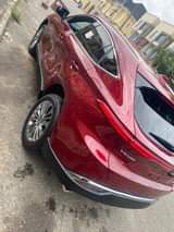 A picture of tokunbo Toyota Venza 2020 model