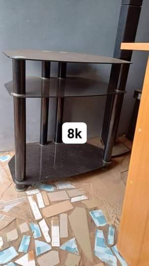 A picture of House Hold items