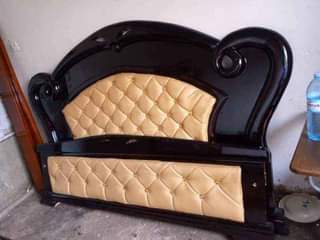 A picture of Queen size beds