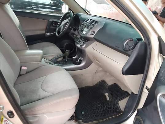 A picture of Toyota RAV4 available for sale Belgium grade car Price 9m