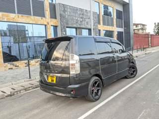 A picture of TOYOTA NOAH NEW SHEP