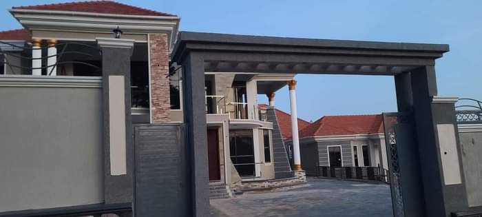 A picture of Kira 6bedrooms boys quarters on Half Acre selling 1 4billion