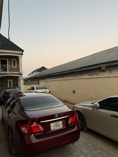 A picture of KinzzyAuto s LTD 08109018982 10 000 000 Refer and earn