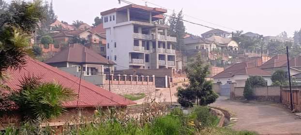 A picture of Cyino cyibaza cyiragurishwa cyiherereye Kimironko Kibagabaga