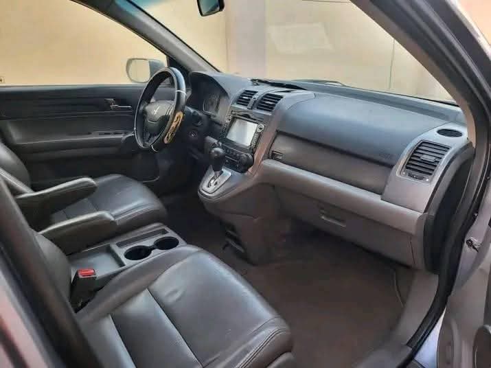 A picture of Honda CR V