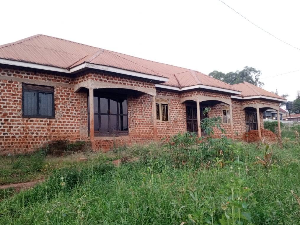 houses matugga