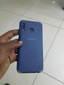 A picture of Samsung A20