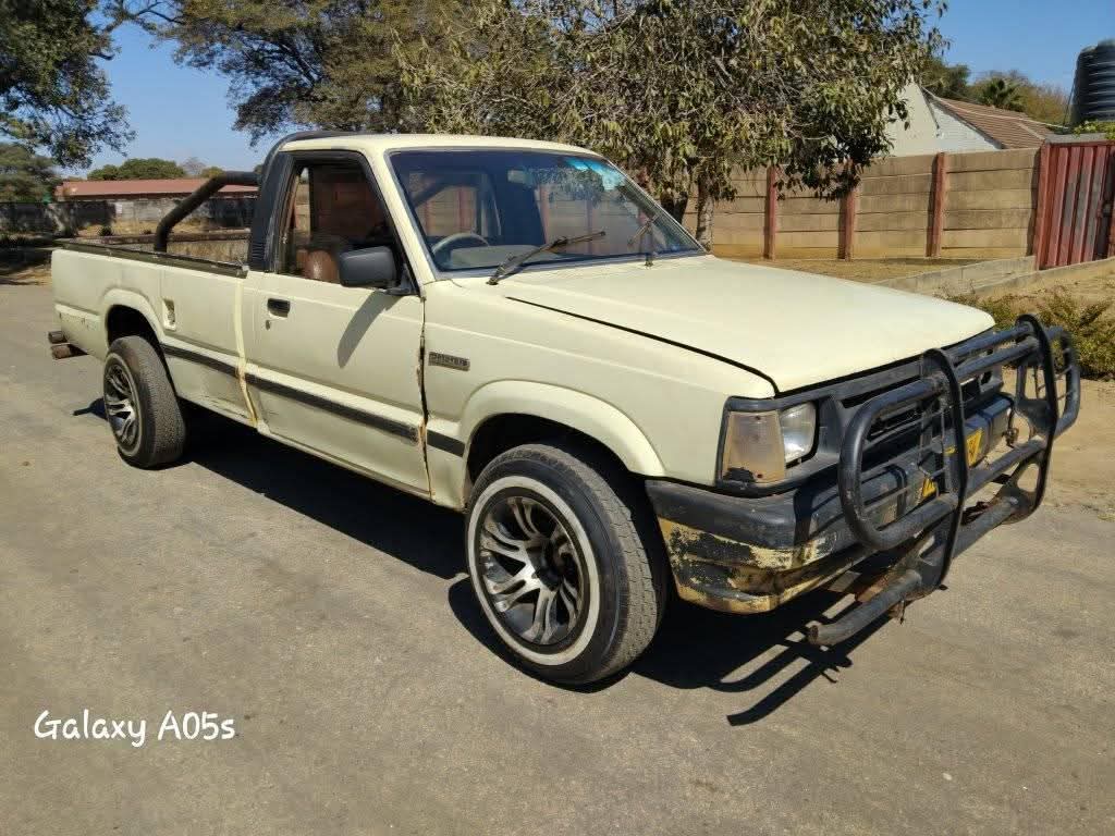 classifieds/cars mazda