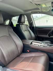 A picture of 2016 Lexus rx350 foreign used 42 800 000 