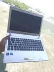 A picture of Sumsung laptop RAM 4 GB HDD 320 GB core i3