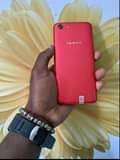 A picture of oppo A83