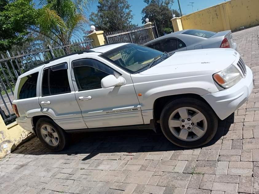 jeep cherokee
