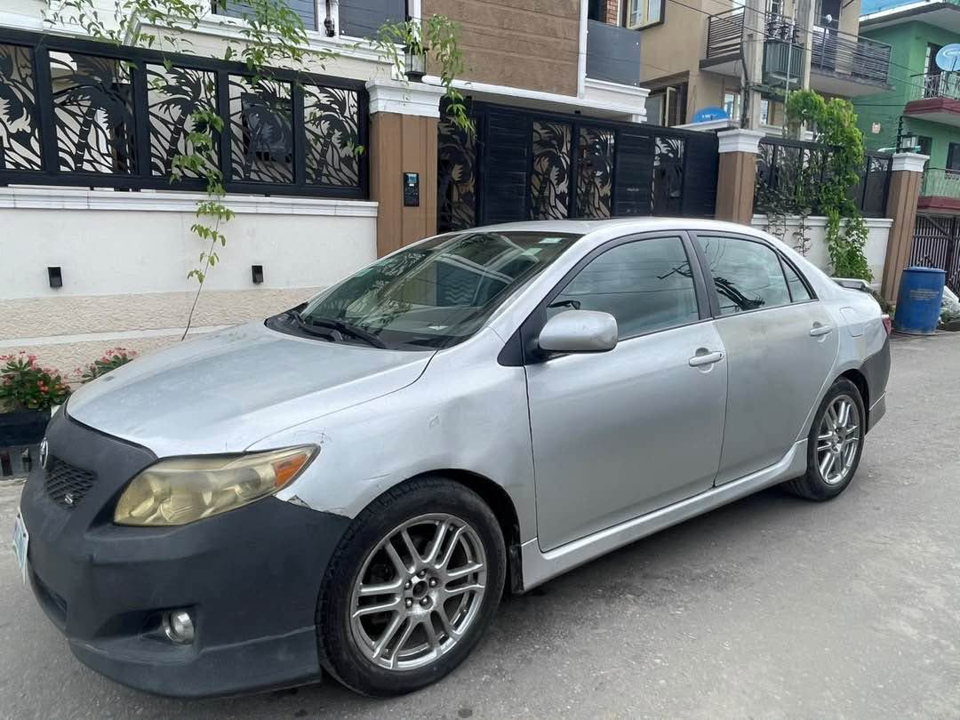 A picture of Register 2009 Toyota corolla sport with sound engine and gear