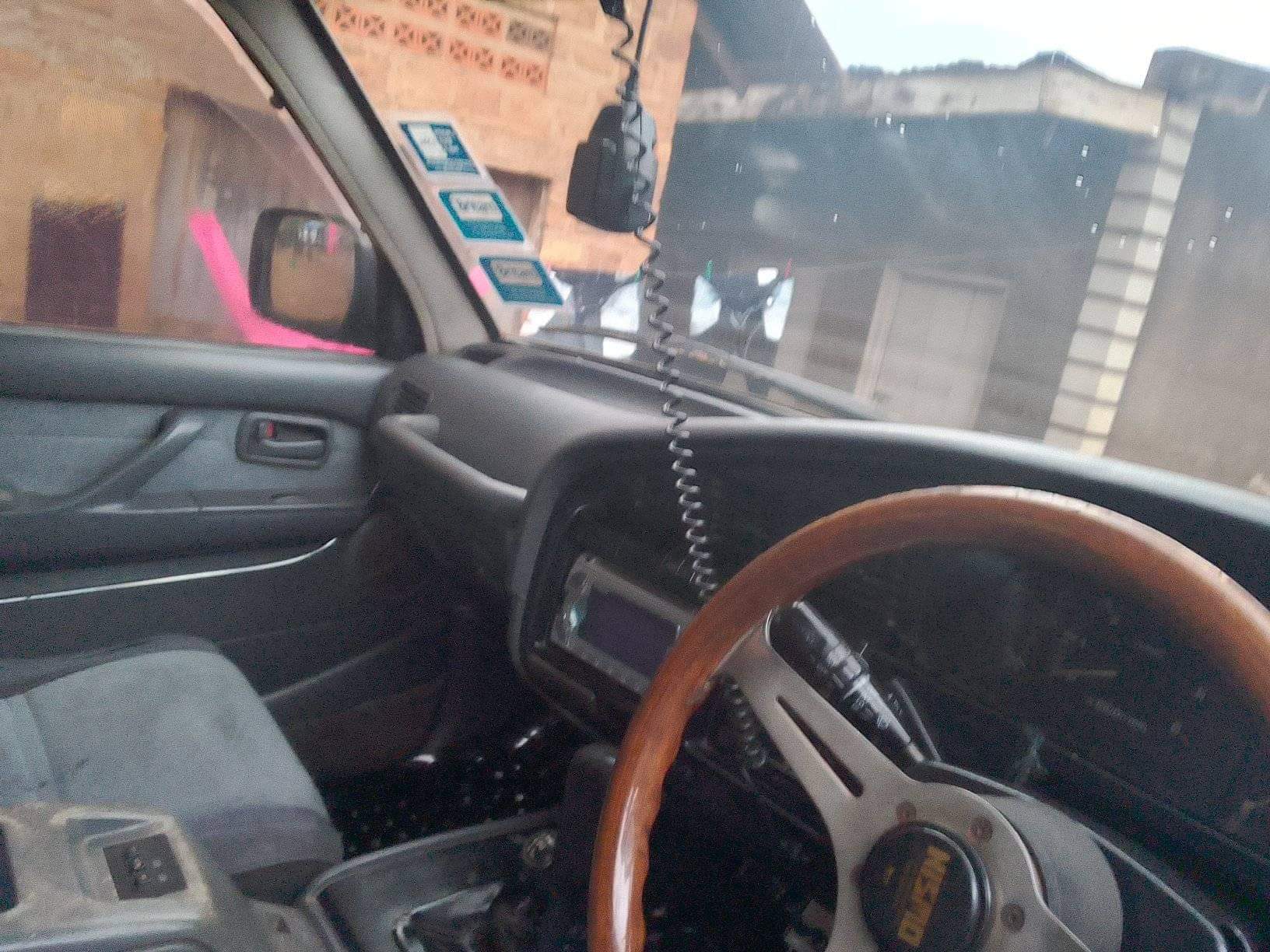 A picture of 1998 Toyota 1998