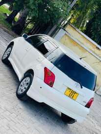 A picture of TOYOTA IST