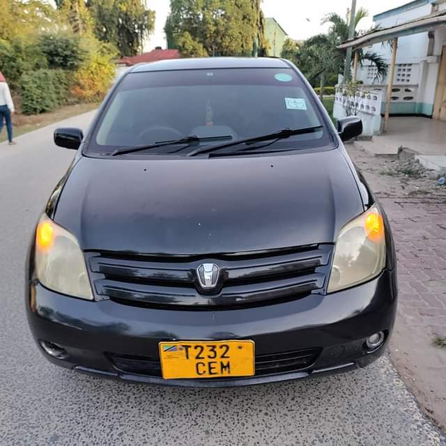 A picture of TOYOTA IST ON SALE