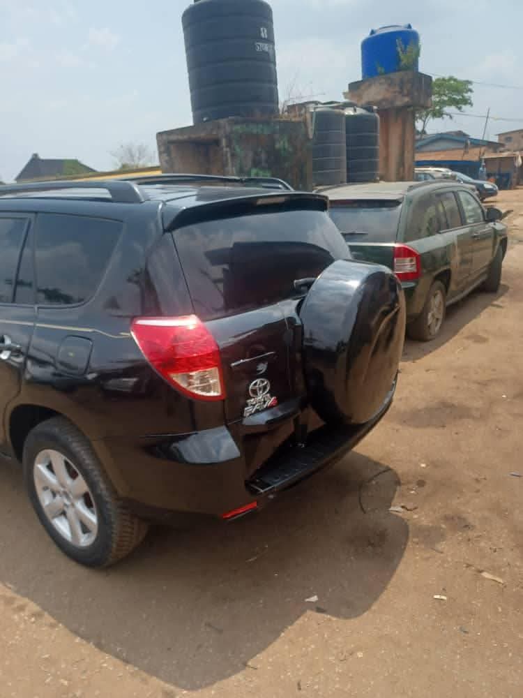 A picture of Toyota RAV4