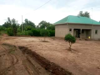 A picture of  CHEAP PLOTS All installments allowed PRICES 50 50ft............................ 3m