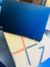 A picture of LENOVO X1 CARBON