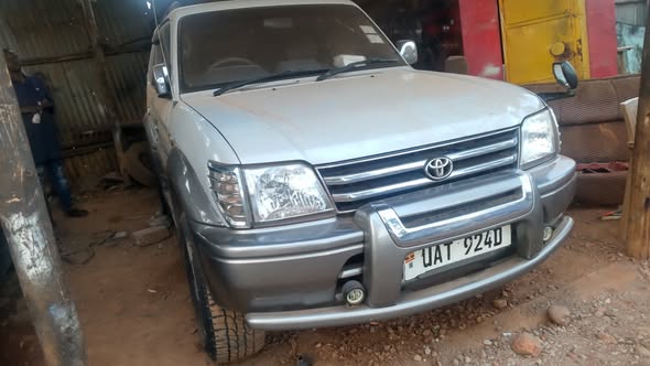 A picture of Toyota Land cruiser 1kz engine on sale 25m contact me