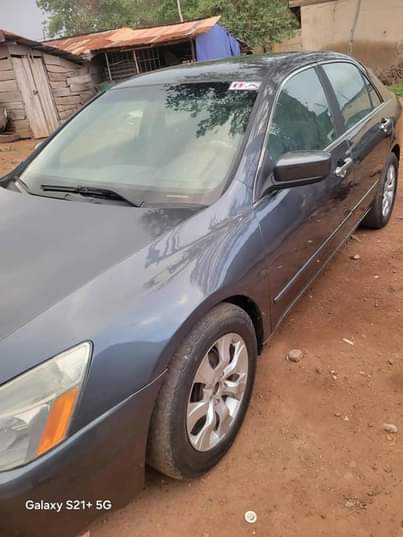 A picture of Honda Accord 2005 Going cheap